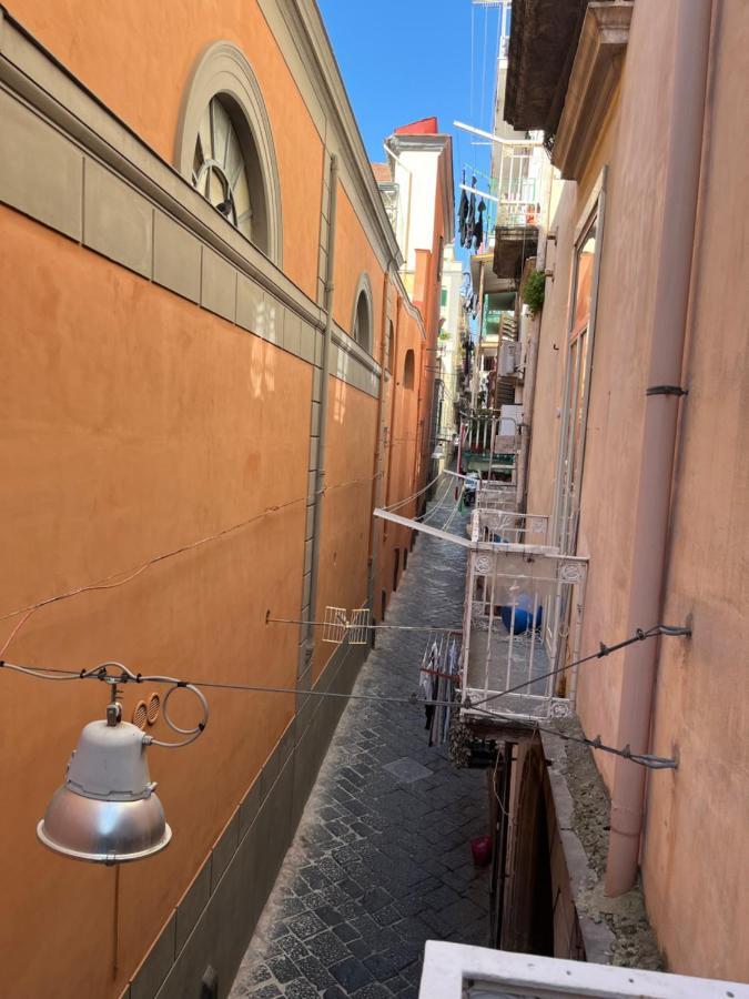 Dory'S Room Camera Nel Cuore Di Napoli Exterior foto